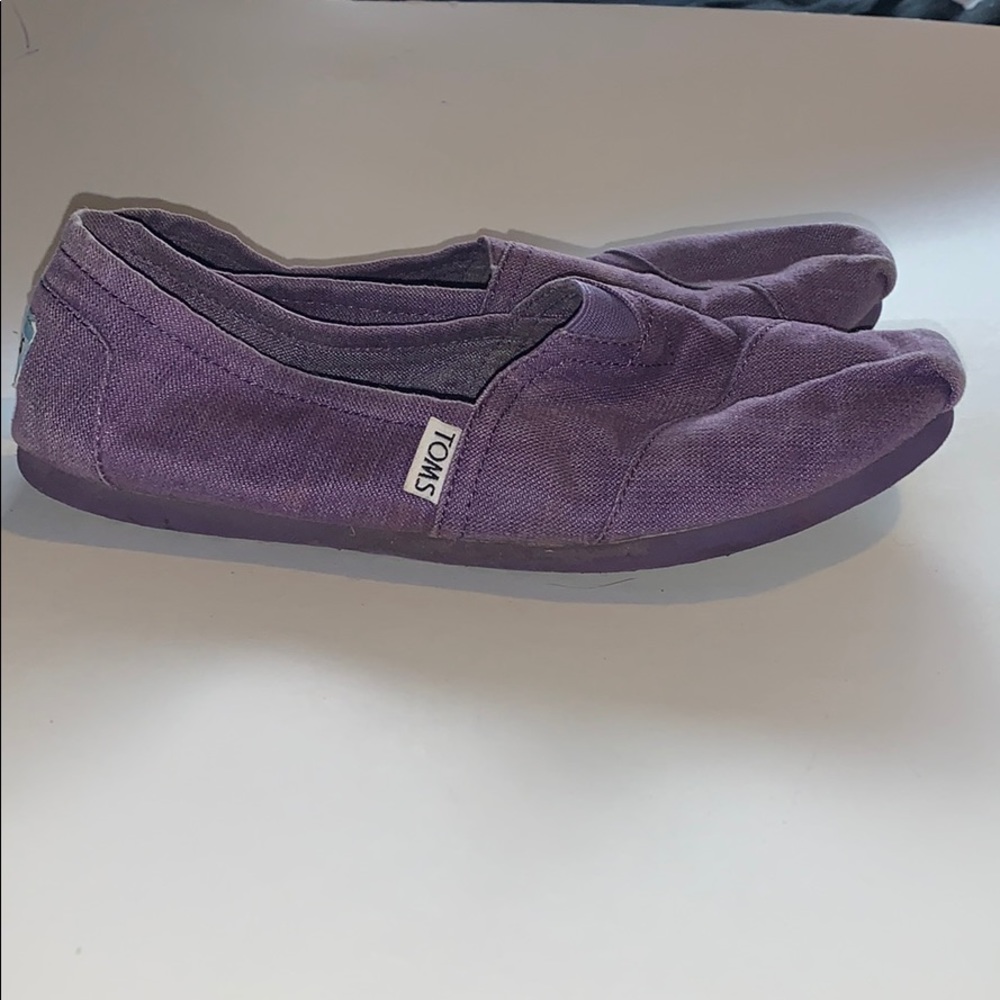 Women’s Toms shoes